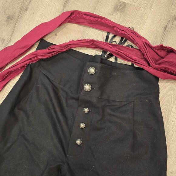 Pirate Fashions Black Boucanier Breeches With Red Sash Button Fly & socks Large - Picture 6 of 8